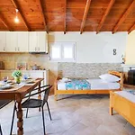 Avgoustos House Apartamento Skála Kallirákhis