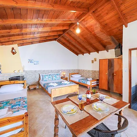 Avgoustos House Appartement *